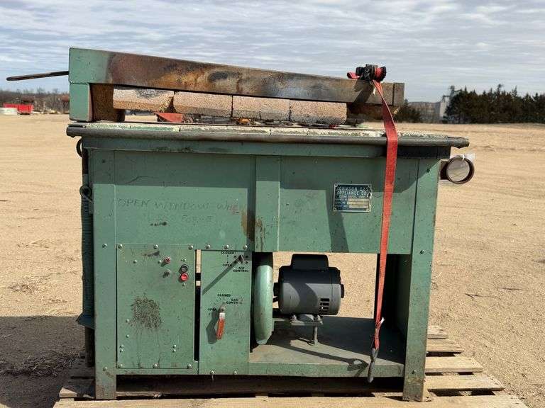 Johnson Gas Appliance 133-B Furnace Forge
