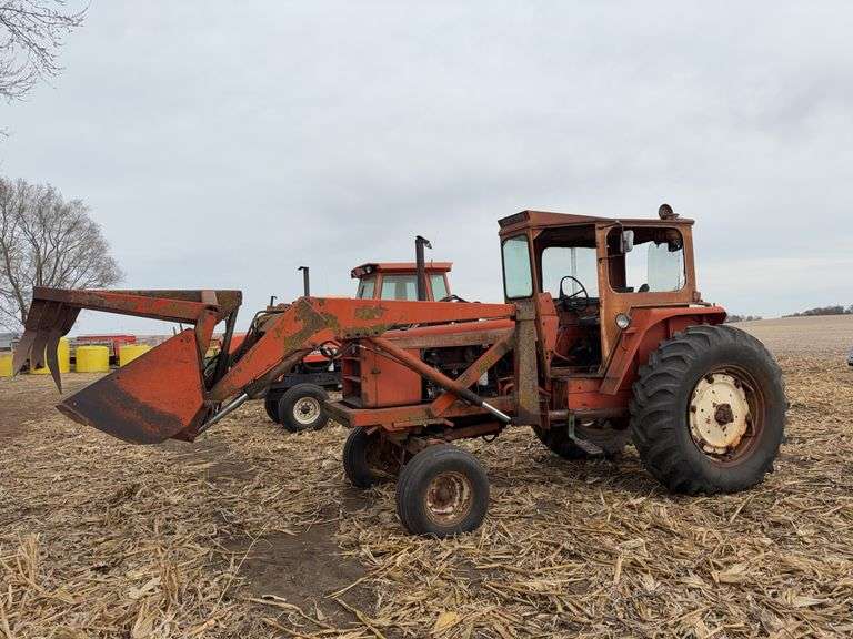 Allis Chalmers 190 XT Tractor w/ Loader