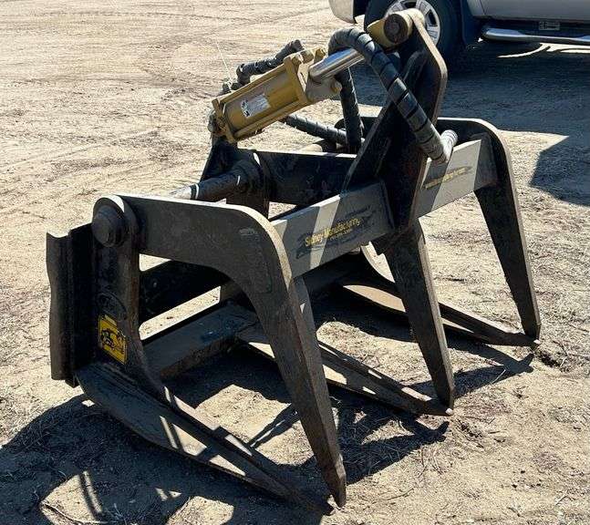 Sidney Manufacturing Gregory Grapple - Heavy Duty Skid Steer Grapple