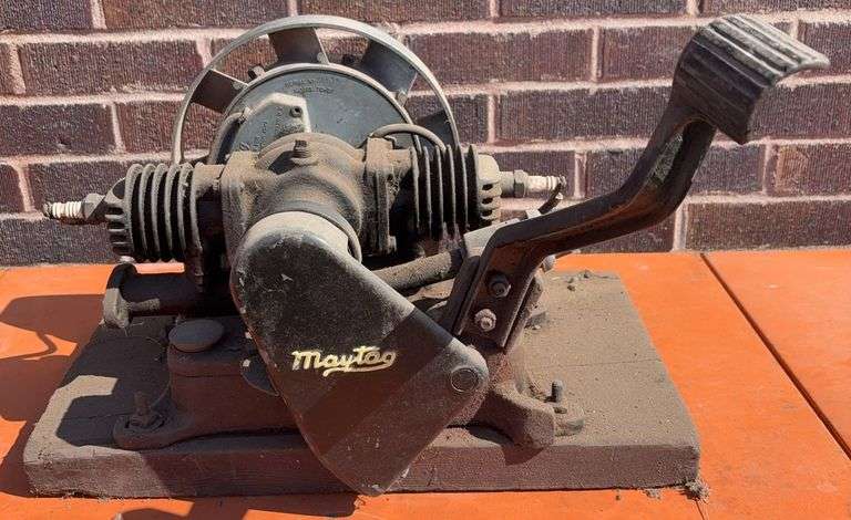 Maytag Model 72-D Hit and Miss Engine