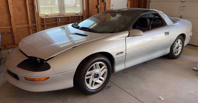 1995 Chevrolet Camaro Z28 CHEVROLET  2G1FP22P0S2125943