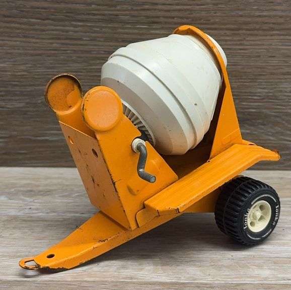 Tonka Toys Tow Behind Cement Mixer Trailer