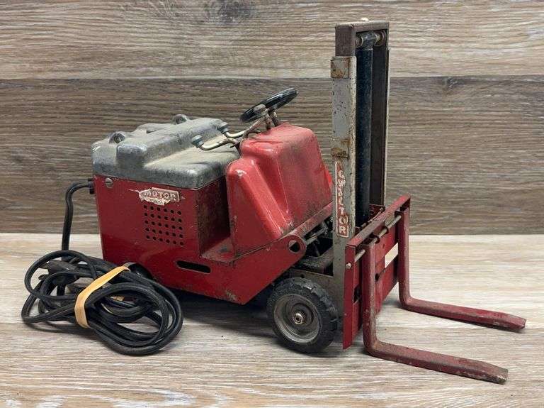 Urbana Pressed Steel Electric Forklift