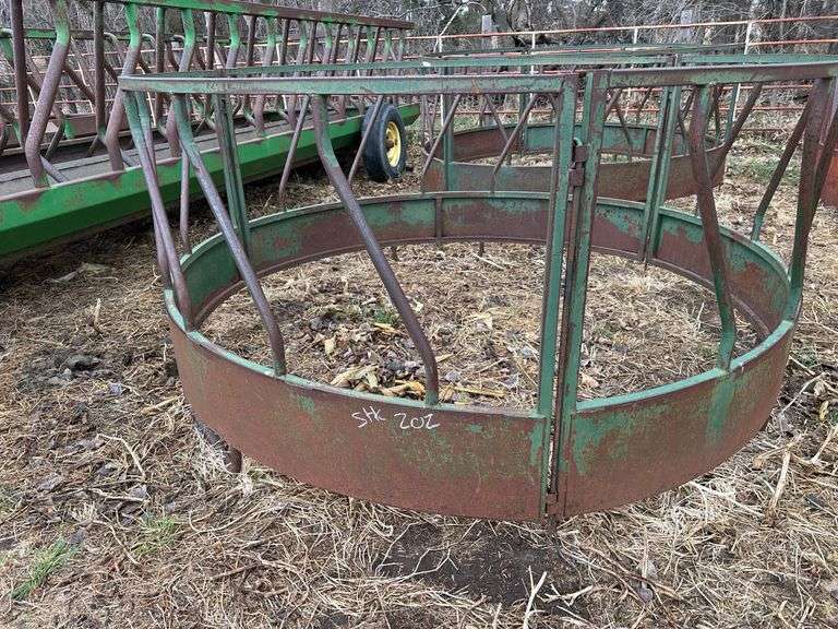 Round Hay Feeder