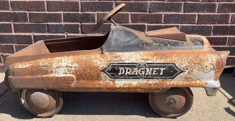 Garton Dragnet 714 Pedal Car