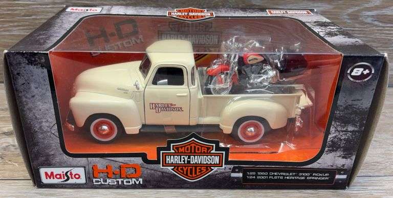 1950 Chevy 3100 Pickup w/ Harley Davidson Motorcycle - Maisto