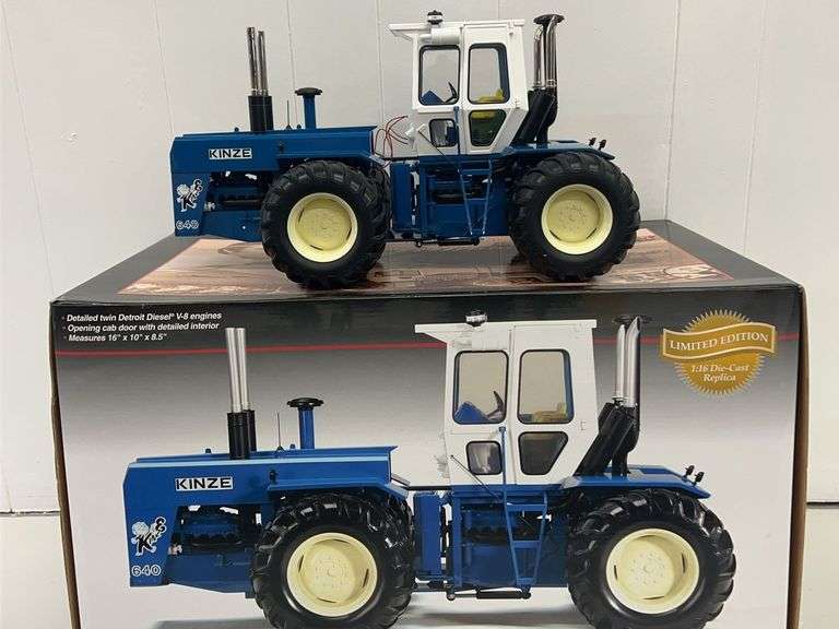 Kinze "Big Blue" 640 4WD Tractor - 1/16 Scale
