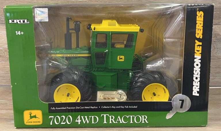 John Deere 7020 4WD Tractor - ERTL Precision Key Series 1/16 Scale