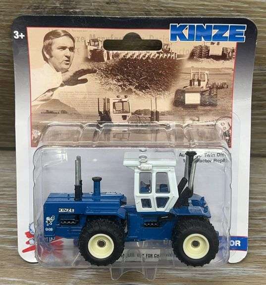 1/64 Scale - Kinze Big Blue Tractor