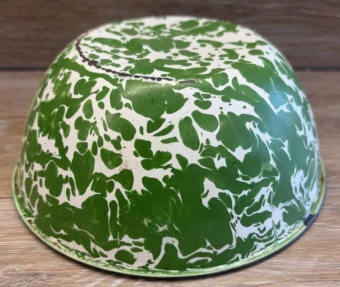Vintage Green & White Swirl Enamel Bowl - 7 1/2" Diameter