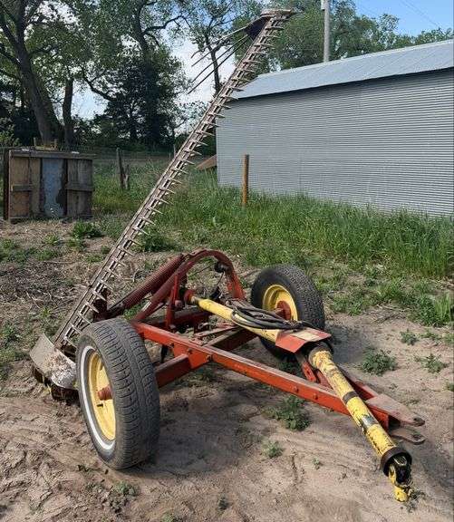 New Holland 456 Pull Type Bar Mower w/ 9 Ft. Bar
