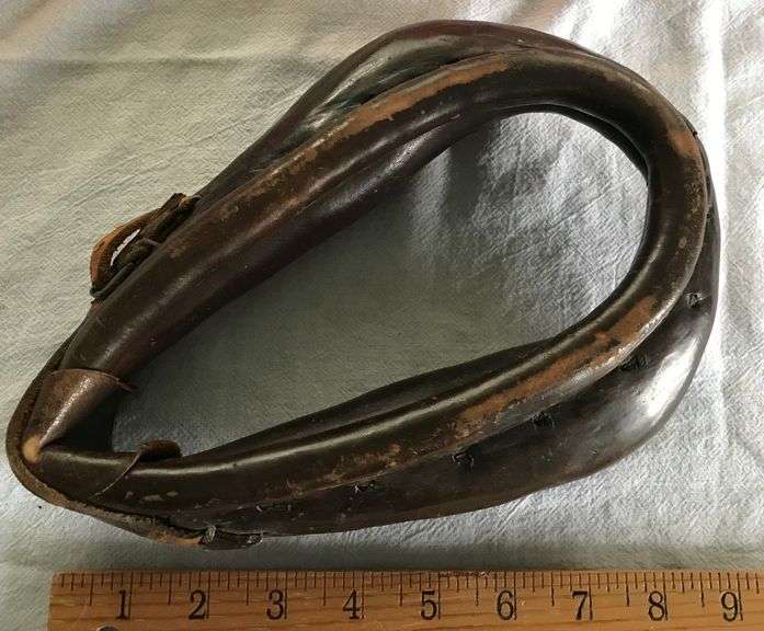 ANTIQUE SALES SAMPLE “HORSE COLLAR”-QUITE RARE