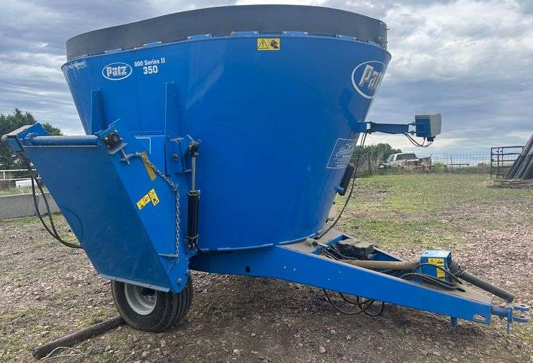 Patz 800 Series 350 Mixer Wagon