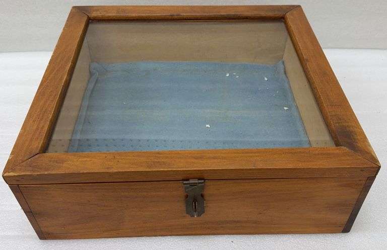 Tabletop Display Case
