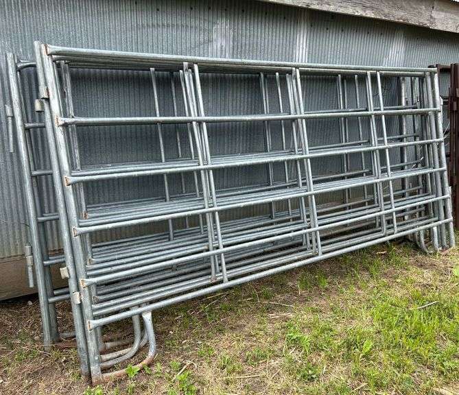 (8) 10 Ft. Portable Cattle Panels. - (8 x Money)