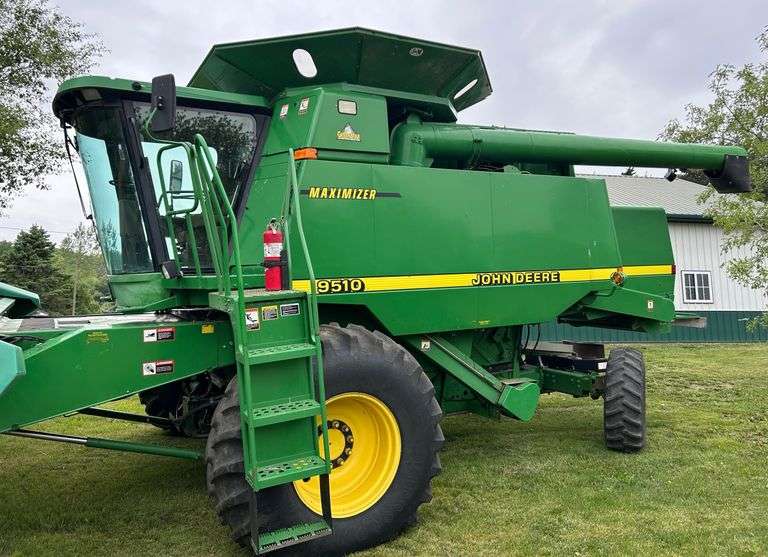 John Deere 9510 Maximizer Combine