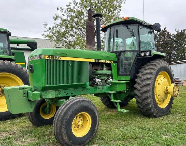 John Deere 4555 Tractor