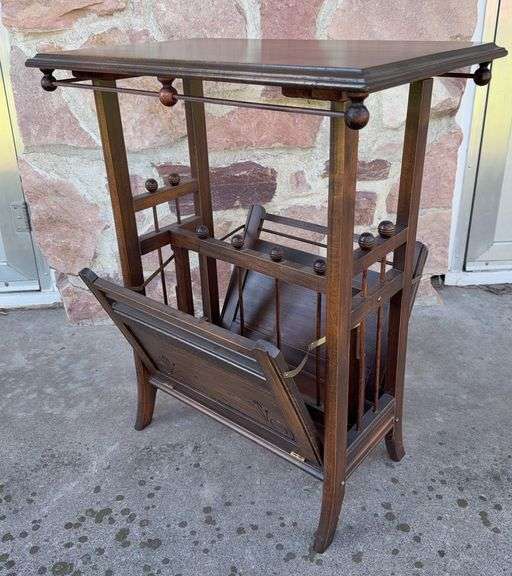 Quality - End Table with Magazine Rack