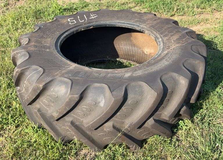 AGRIMAX 420/85R28 Tire C-175-333