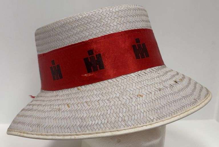 International Harvester Straw Hat With Red Logo Band Medium Size