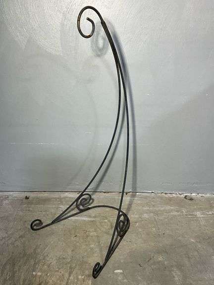 Metal Plant Hanger, 28” Tall