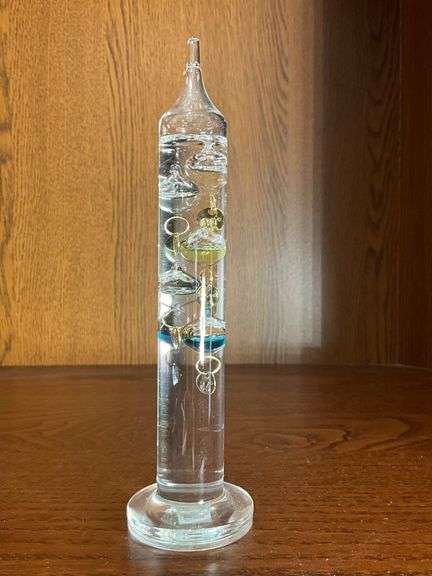 Vitreum Galileo Thermometer With Five Temperature Tags