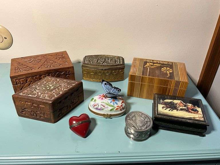 Decorative Boxes in Various Materials and Designs