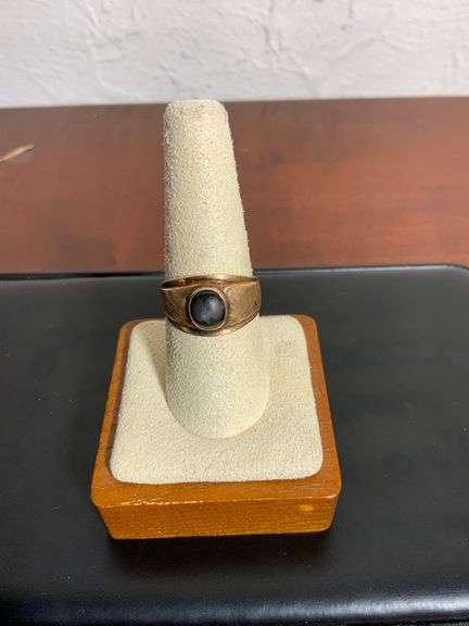 14k Gold Ring with Black Stone, Acid-Tested, Size 8.5, 5.97 Grams