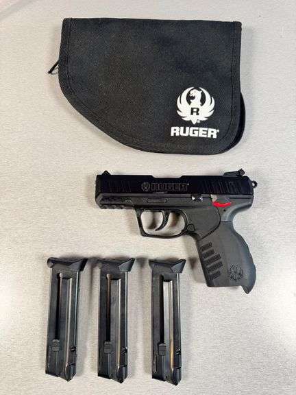 Ruger SR22P .22 LR Pistol with Case and 3 Magazines