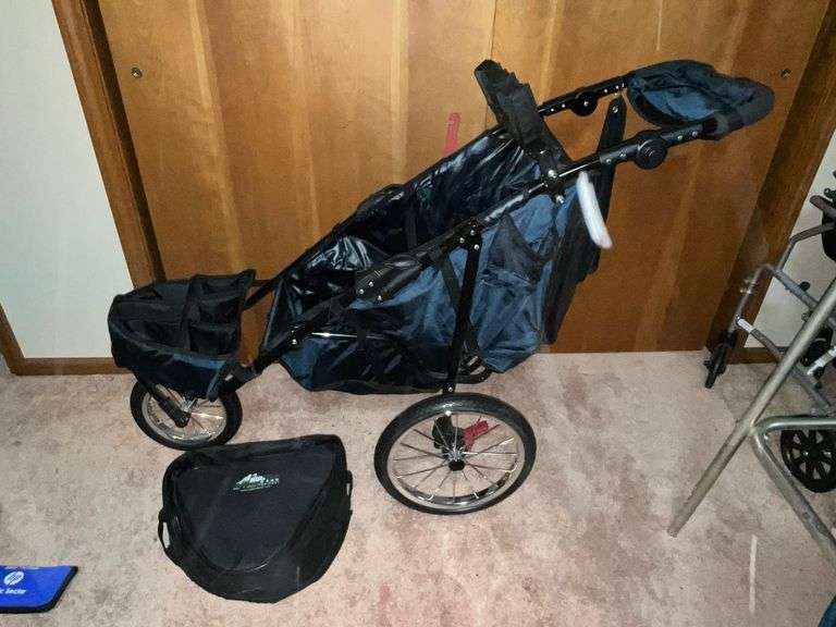 Rugged Gear Shooting Cart with Accessories for Hunting and Shooting