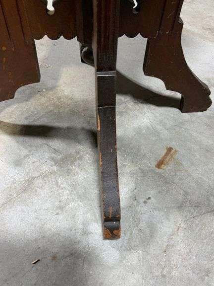 Wooden Pedestal Side Table With Decorative Cutout Base