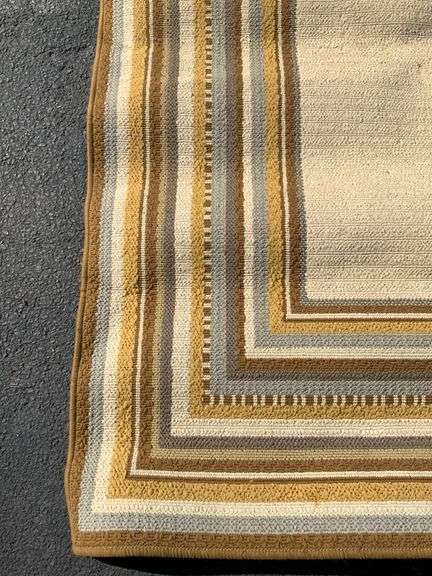 Oriental Weavers Accent Rug, 61 x 90 Inches, Beige and Brown Tones