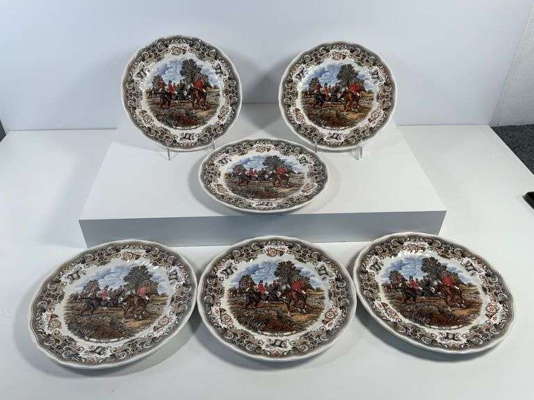 Set of Six Churchill Hunting Scene Collector Plates, 10-Inch