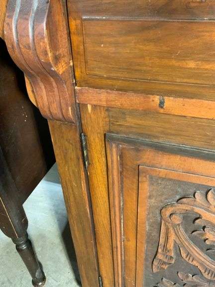 Two-Piece Wooden Sideboard With Mirrored Hutch and Carved Panel Doors