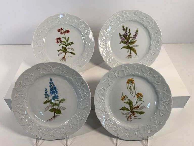 Set of Four Dansk International Designs 9.5” Botanical Porcelain Plates