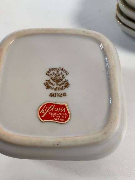 Lefton China Gilt-Trimmed Porcelain Ashtray Set with Holder, Made in Japan
