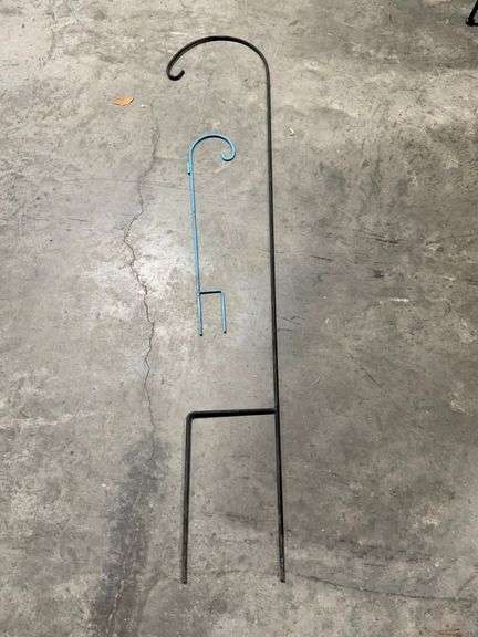 Metal Bird Trellis, Decorative Plant Stand and Shepherds Hook