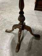 Round Wooden Pedestal Accent Table with Scalloped Edge and Glass Top