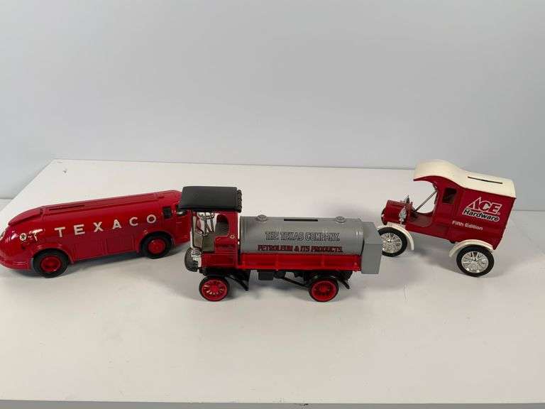 Ertl Die-Cast Texaco and Ace Hardware Collectible Bank Trucks, Lot of 3