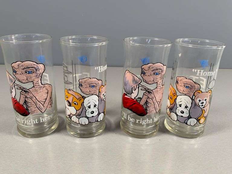 Set of Four 1982 E.T. Themed Collector Glasses with Two Illustrations