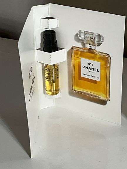 Chanel Coco Mademoiselle Eau De Parfum Intense 100ml with Two Sample Vials