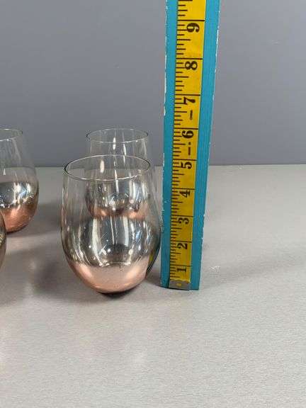 Four Rose Gold and Two Gold Stemless Wine Glasses
