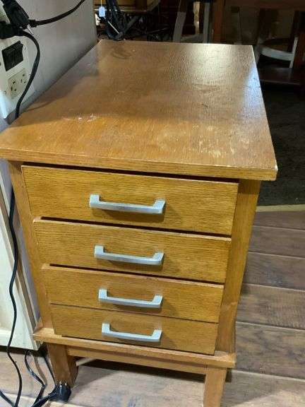 Wooden Chest of Drawers With Metallic Handles and Three Compartments