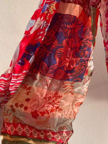 10 Colorful Floral and Geometric Patterned Scarves