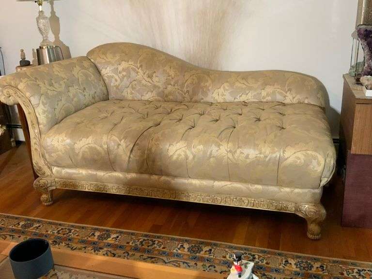 Chaise Lounge with Tufted Upholstery and Carved Wood Frame