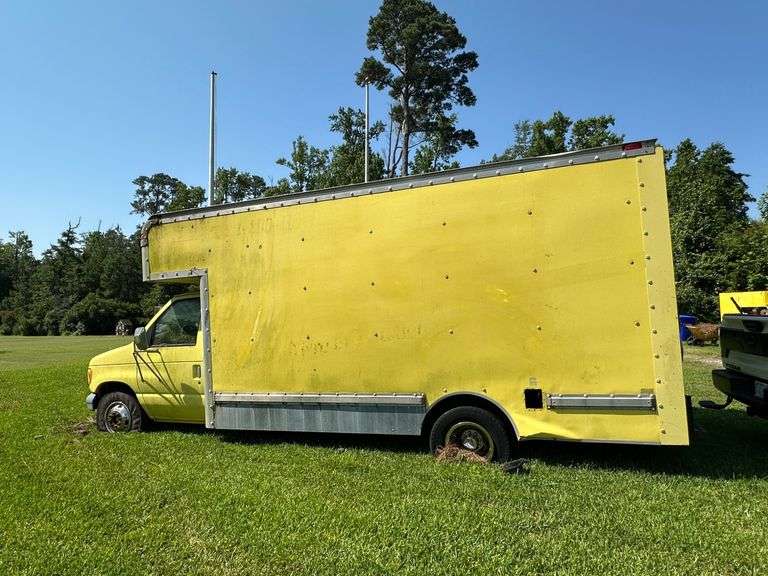 1994 Ford Box Truck with Contents and Title
