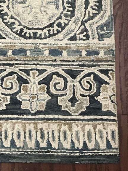 Threshold 100% Wool Area Rug, 5′ x 7′, Made in India