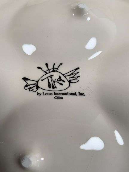 Tika by Lotus International 13-Inch Ceramic Oyster Plate