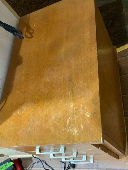 Wooden Chest of Drawers With Metallic Handles and Three Compartments