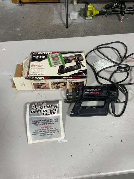 RotoZip Spiral Saw SCSwith Box and Quick Reference Guide